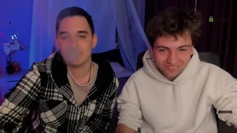 joseph_bear_ online show from April 10, 8:54 am