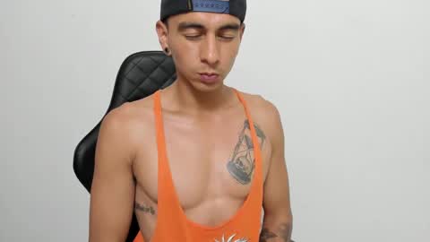 Snapshot of joseph_fit chatting on December 4, 3:48 am joseph online show from December 4, 3:48 am