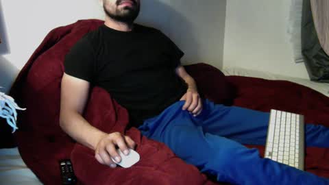 Snapshot of josephs1990 chatting on January 14, 5:40 am josephs1990 online show from January 14, 5:40 am
