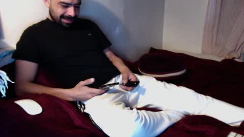 Snapshot of josephs1990 chatting on January 15, 5:05 pm josephs1990 online show from January 15, 5:05 pm