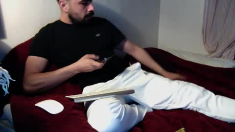 Snapshot of josephs1990 chatting on January 14, 5:34 pm josephs1990 online show from January 14, 5:34 pm