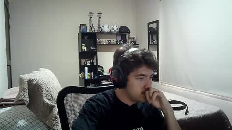 Snapshot of josh_fucks420 chatting on December 3, 9:34 pm Josh online show from December 3, 9:34 pm