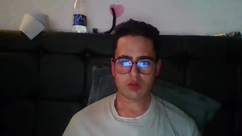 josux8 online show from November 20, 8:18 pm