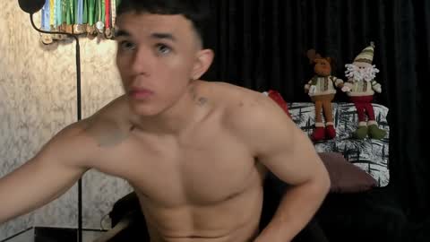 Snapshot of joulianogreco1 chatting on December 11, 3:47 am Im Jouliano online show from December 11, 3:47 am