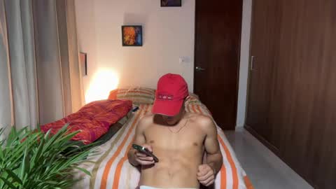 Im Jouliano online show from April 21, 1:42 am