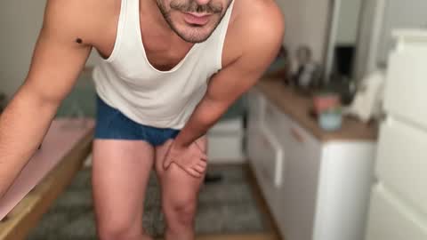 joyfulleyes online show from November 23, 9:20 am