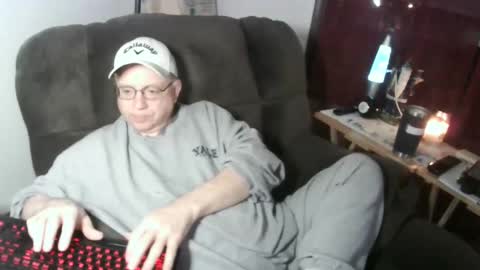 jpmel99 online show from December 7, 11:34 pm