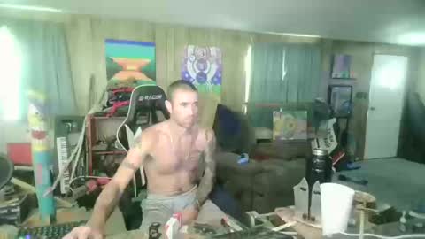 jrizzle1111 online show from October 14, 5:42 pm