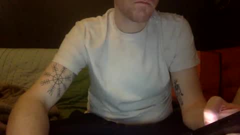 Snapshot of jss872 chatting on February 28, 9:12 pm jss872 online show from February 28, 9:12 pm