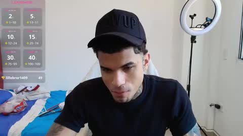 juan_gomez_1 online show from March 14, 4:14 pm