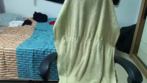 juan_gomez_1 online show from October 7, 9:02 am