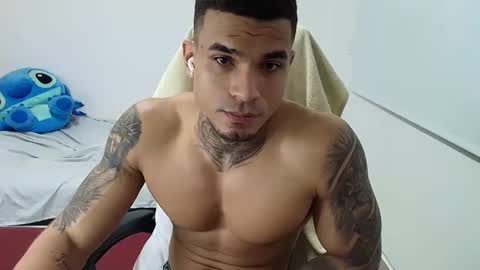 juan_gomez_1 online show from September 10, 1:04 am