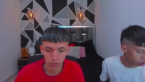 JuanSteven online show from February 9, 11:53 pm