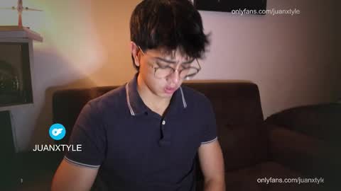 . online show from October 23, 3:32 am