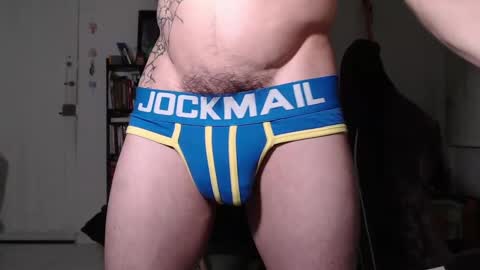 Snapshot of juanisimo_ chatting on February 17, 2:09 am JUANISIMO online show from February 17, 2:09 am