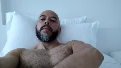 Juan Alcal online show from November 6, 1:47 pm