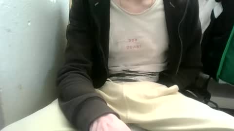 juju78juju online show from February 13, 8:48 am