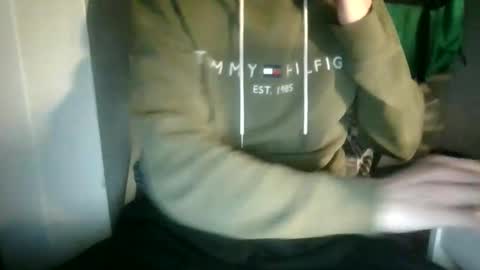 juju78juju online show from October 18, 5:45 am