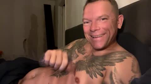 Snapshot of julemanddenmark chatting on September 16, 7:47 pm julemanddenmark online show from September 16, 7:47 pm