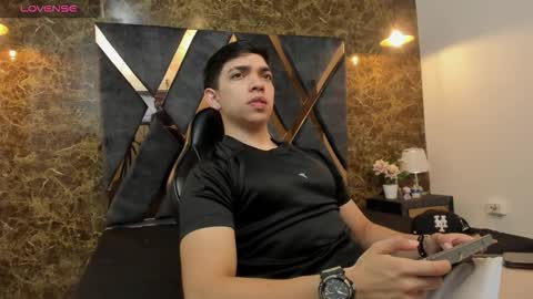 JULIAN  online show from February 24, 11:33 am