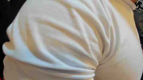 julian_wallace online show from February 28, 5:04 am