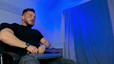 JULiUS   online show from March 4, 9:54 pm