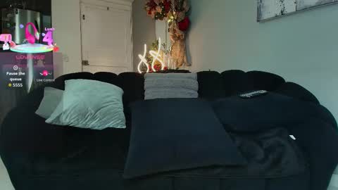 junniormontaner online show from December 3, 2:39 am