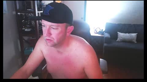 Snapshot of jusbeaz8722 chatting on December 24, 11:17 am JustVibin online show from December 24, 11:17 am