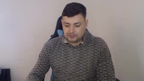 Snapshot of just_a_nice_guy_27 chatting on February 18, 11:22 am Alex online show from February 18, 11:22 am