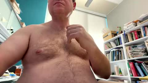 justfunguy221287 online show from February 5, 9:22 pm