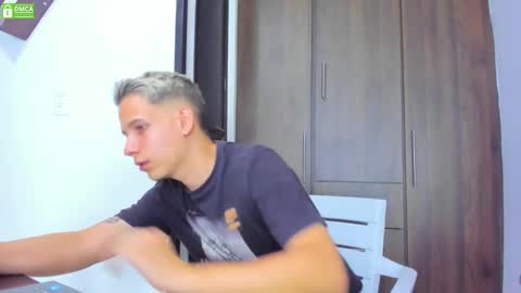 justin_biker online show from December 21, 1:57 am