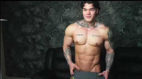 justin clark1 online show from May 16, 2:53 am