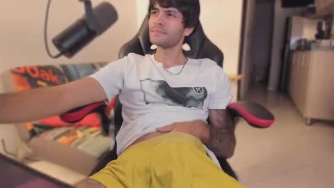 Snapshot of justin_stark1 chatting on September 19, 12:46 am Diego online show from September 19, 12:46 am