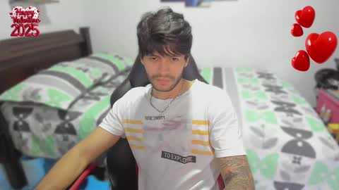 Snapshot of justin_stark1 chatting on February 15, 12:49 am Diego online show from February 15, 12:49 am