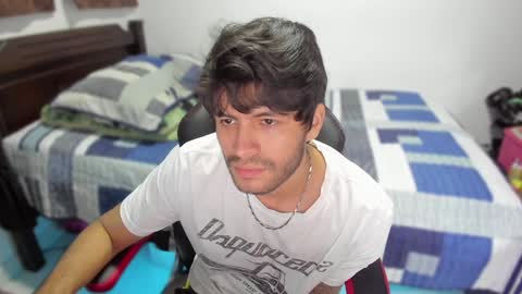Snapshot of justin_stark1 chatting on January 8, 12:06 am Diego online show from January 8, 12:06 am