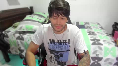 Snapshot of justin_stark1 chatting on January 23, 1:08 am Diego online show from January 23, 1:08 am