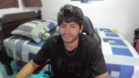 Snapshot of justin_stark1 chatting on January 11, 12:55 am Diego online show from January 11, 12:55 am