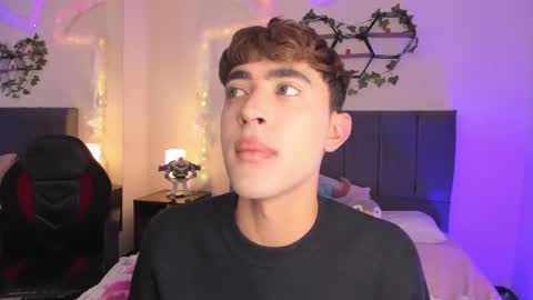 Justin online show from January 13, 11:25 am