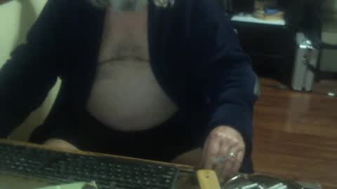 justmeohio online show from January 17, 4:37 am