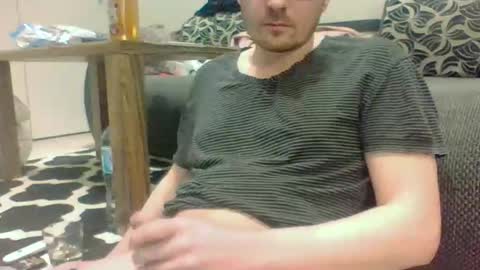 justnotsobig online show from April 16, 9:04 pm