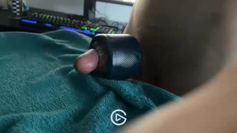 juuxxii online show from April 29, 5:06 pm