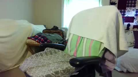 Wolf online show from February 14, 4:31 pm