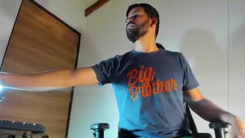 kael_cassian online show from June 14, 8:05 am