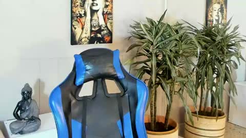kai_storn online show from May 5, 10:50 am