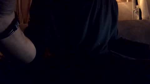 Tucker online show from October 28, 5:54 am