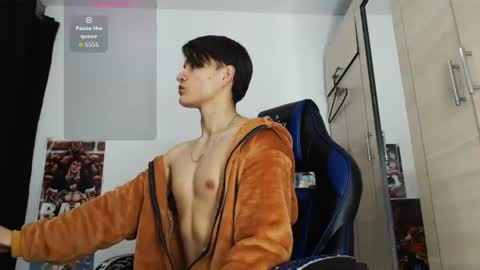 andres online show from June 22, 9:48 am