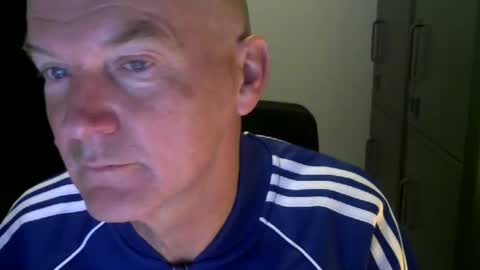 Snapshot of kapitein_rob chatting on October 15, 4:20 am Robbie online show from October 15, 4:20 am