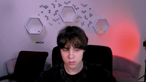 Karl online show from December 5, 10:00 am