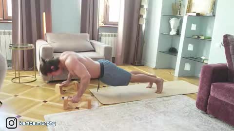 Karlos and Louis online show from October 17, 12:42 pm