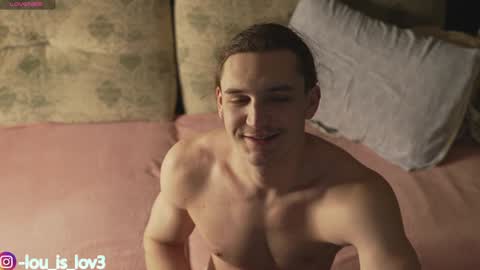 Karlos and Louis online show from December 11, 3:04 am